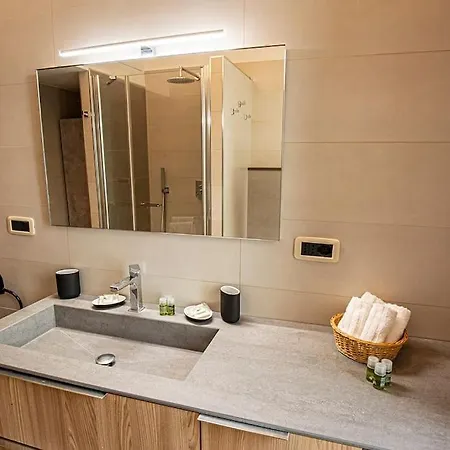 Appartement Dimora Al Colosseo, 2 Bedrooms *