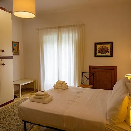 Dimora Al Colosseo, 2 Bedrooms * Rom